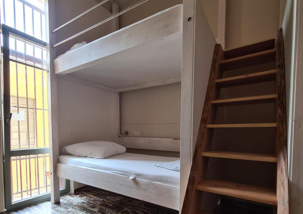 Jetpak Alternative Eco Hostel Салоніки Екстер'єр фото